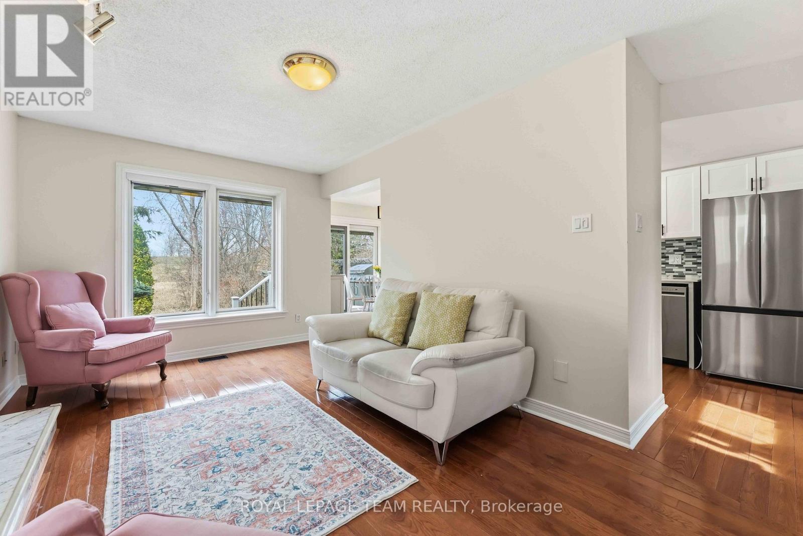 86 SAI CRESCENT - 20