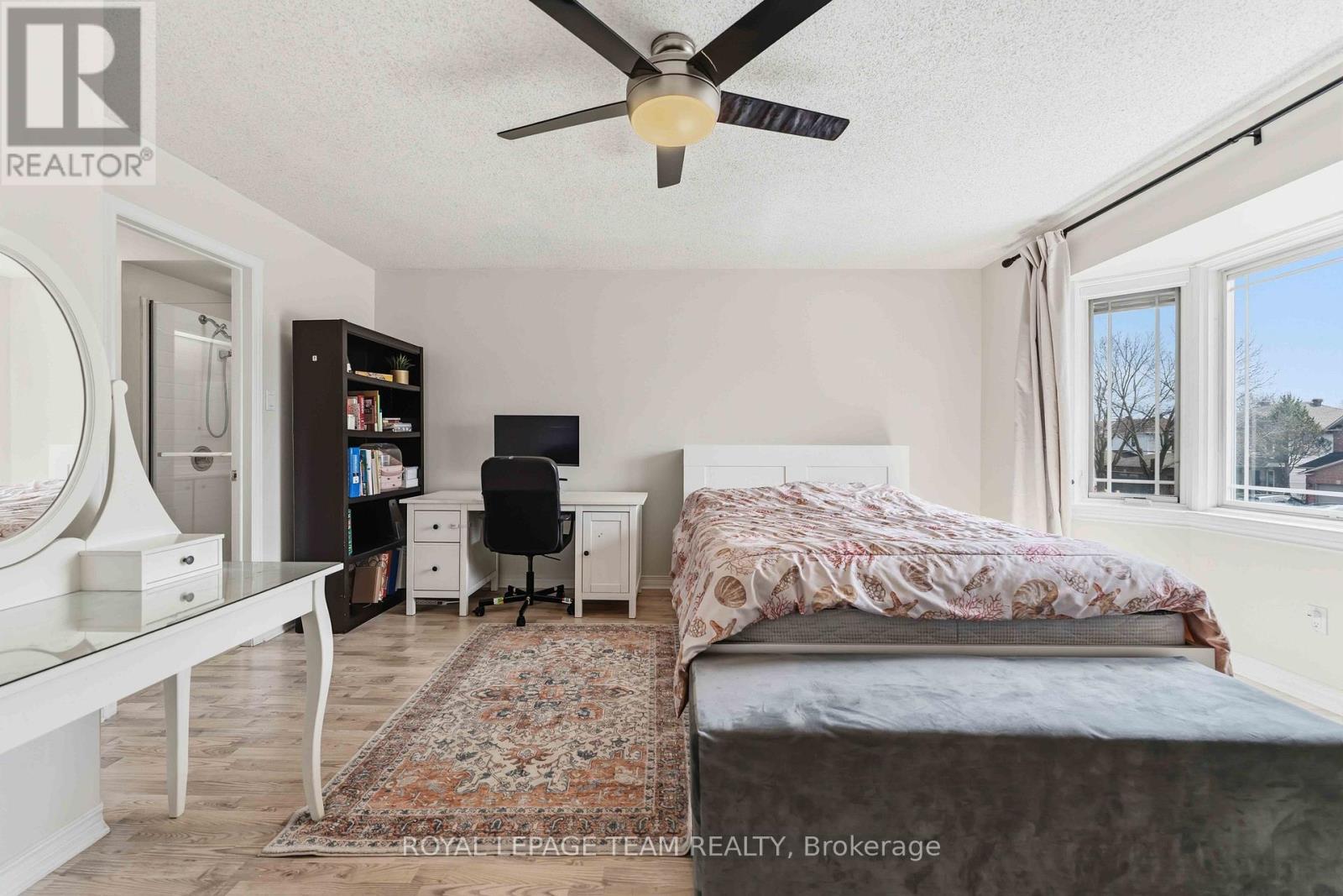 86 SAI CRESCENT - 26
