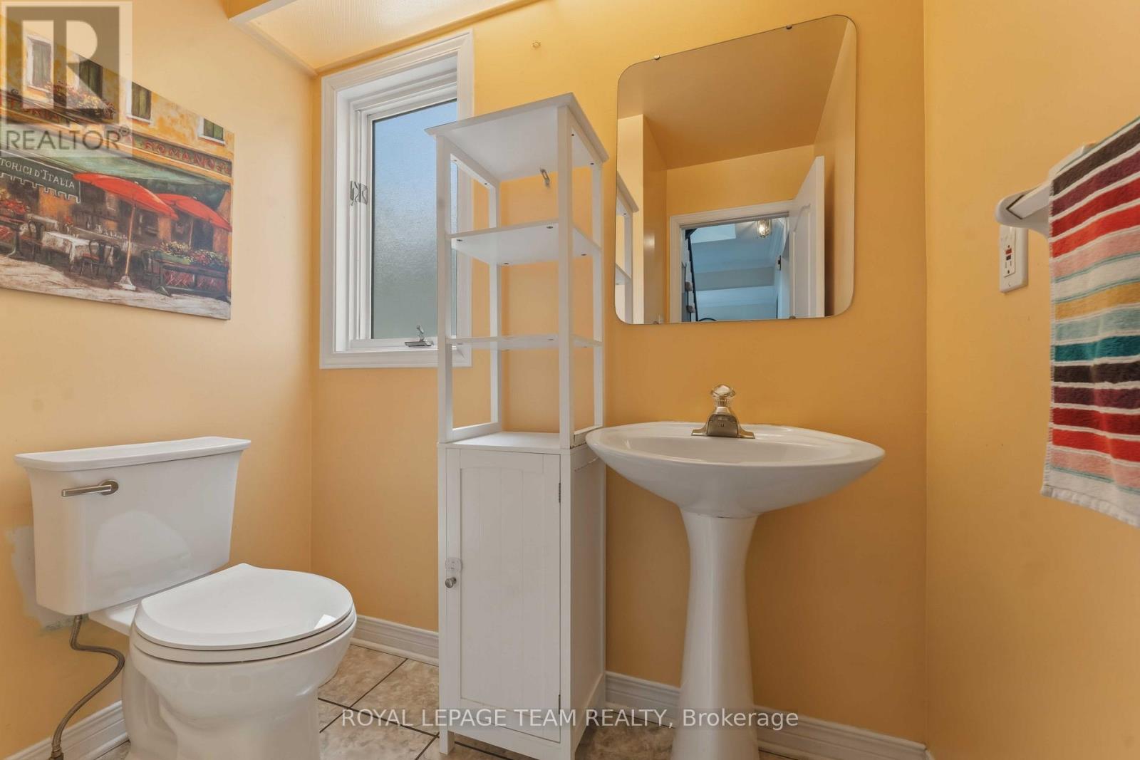 86 SAI CRESCENT - 29