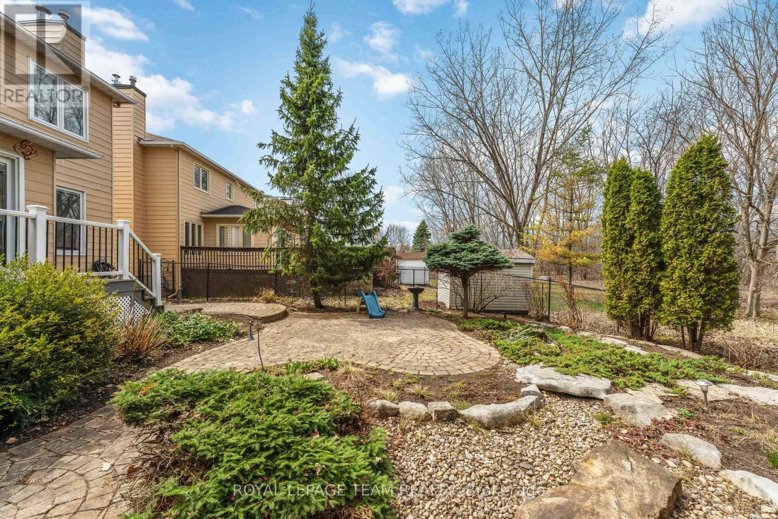 86 SAI CRESCENT - 39