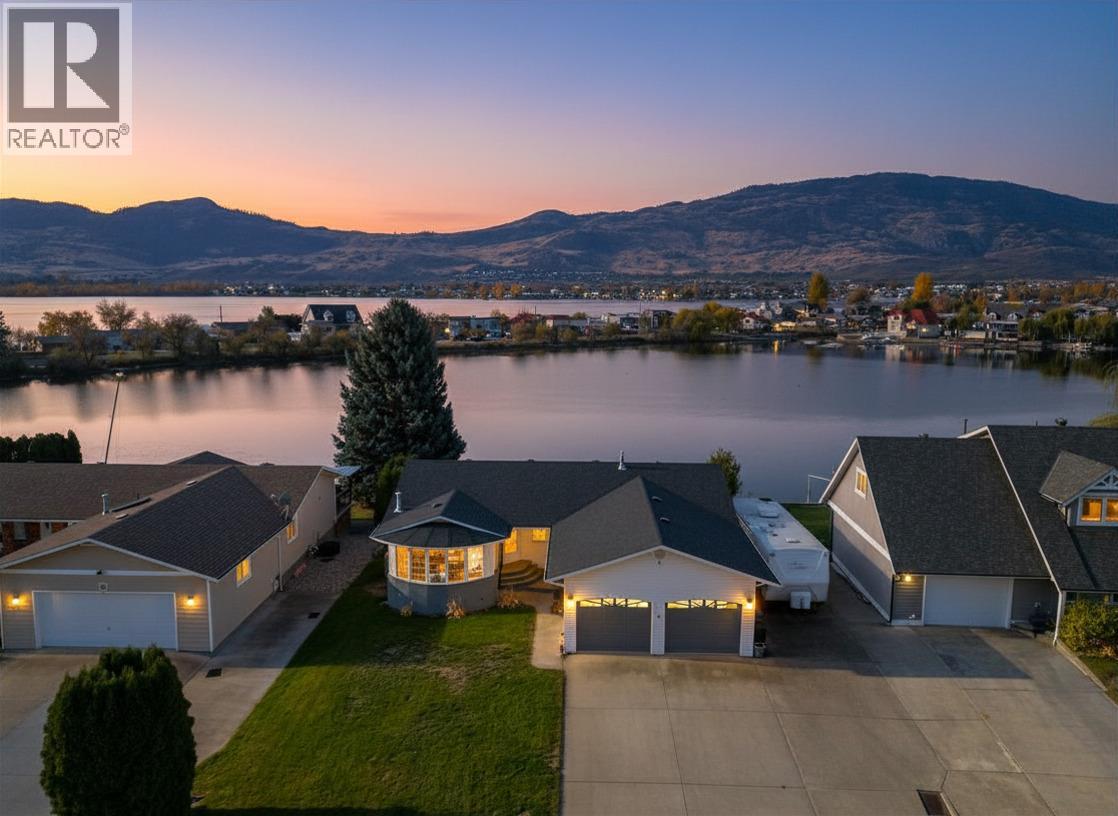 38 BAYVIEW Crescent, Osoyoos