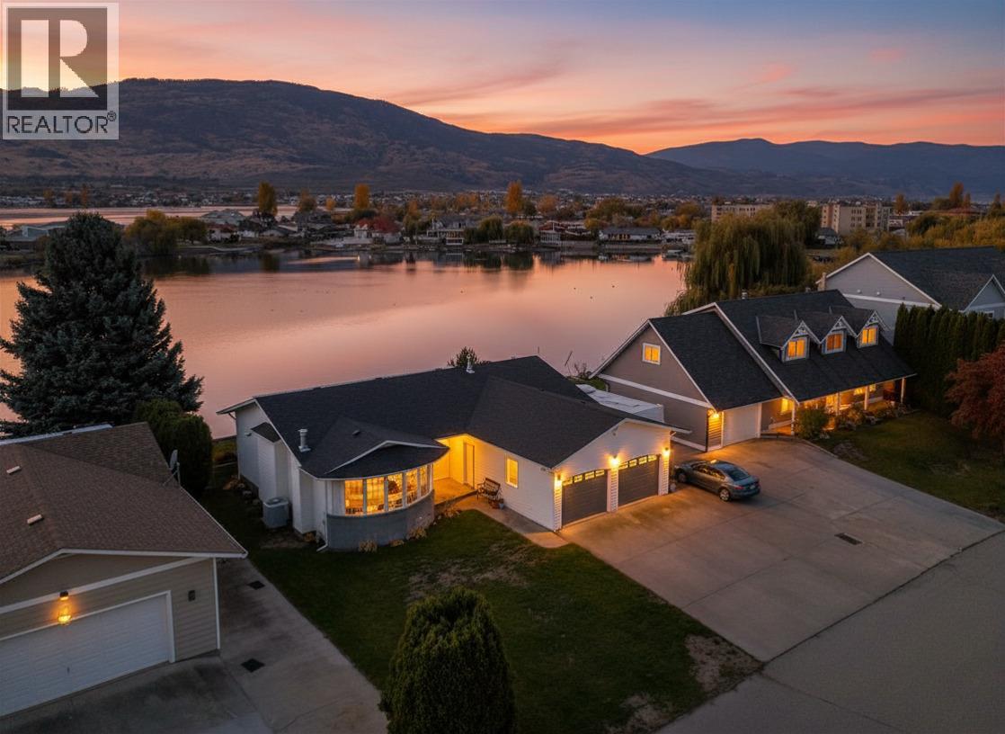 38 BAYVIEW Crescent, Osoyoos