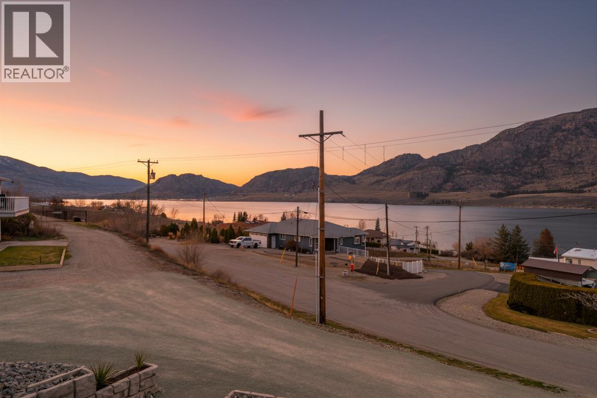 10400 87th Street, Osoyoos