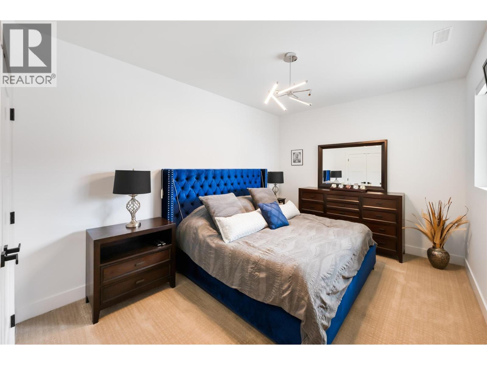 10400 87th Street, Osoyoos