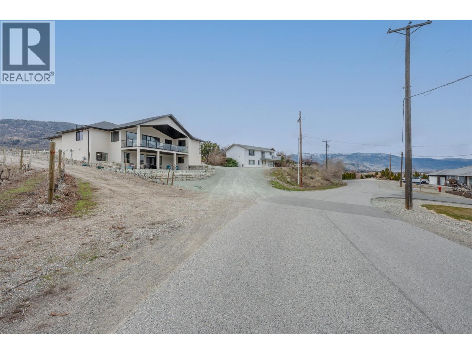 10400 87th Street, Osoyoos