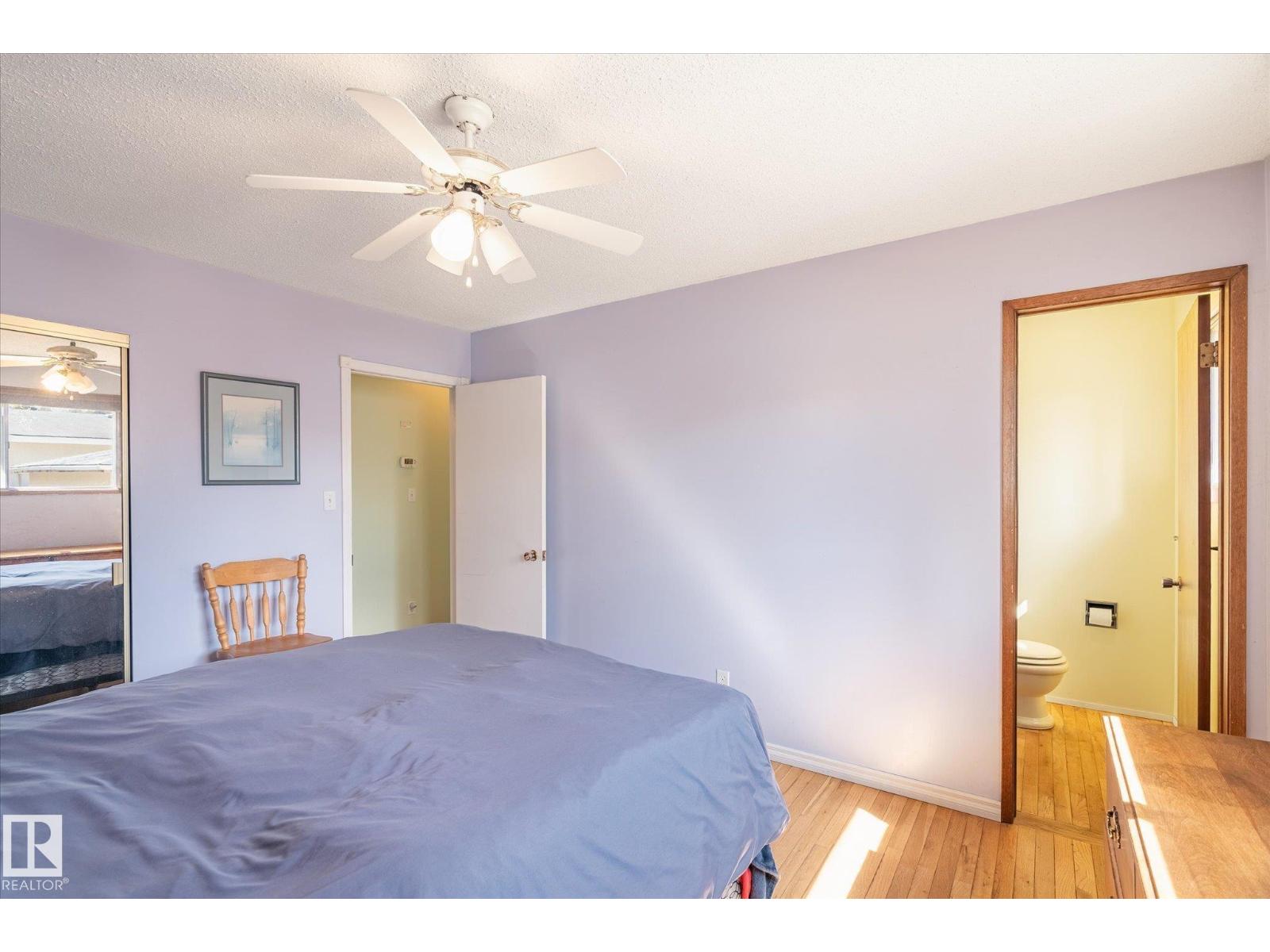 30 FARMSTEAD AV, St. Albert