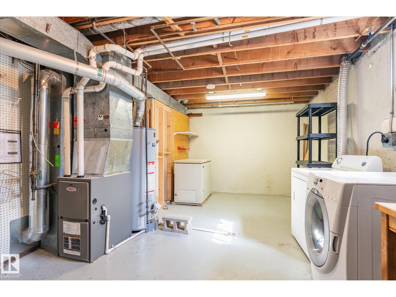 30 FARMSTEAD AV, St. Albert