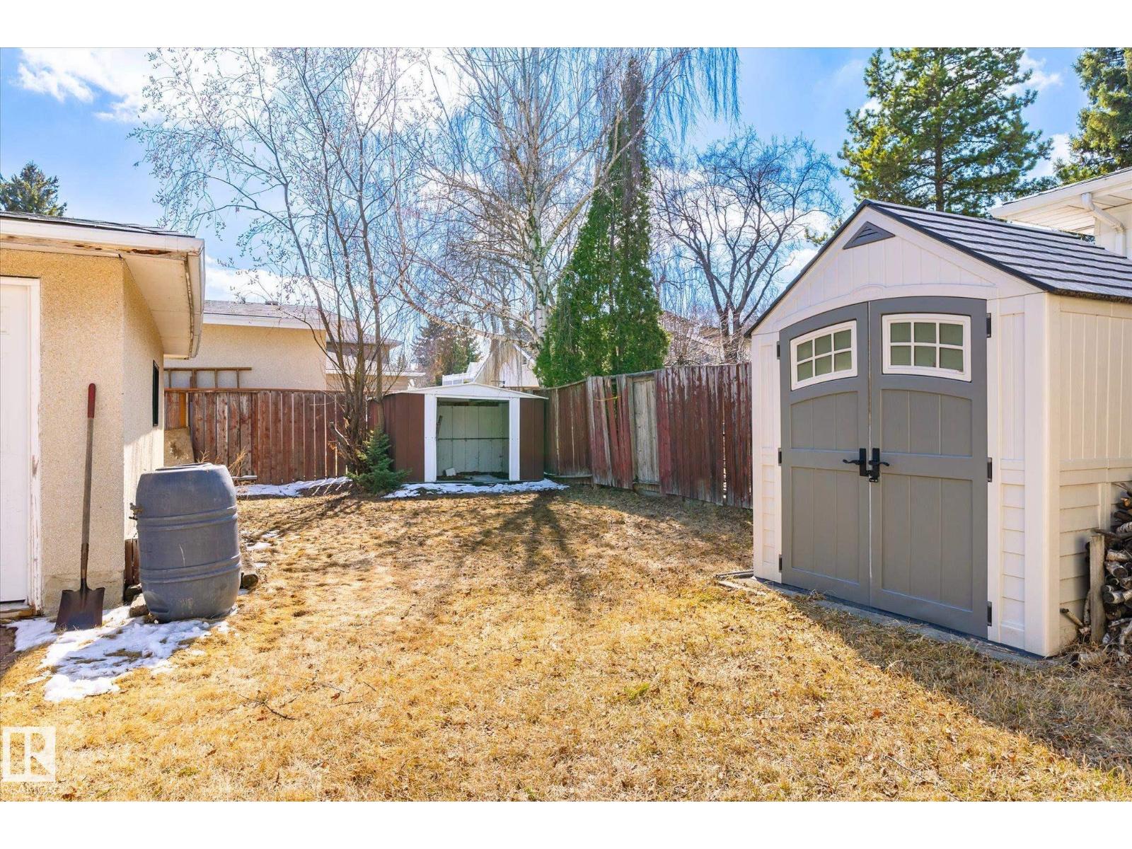 30 FARMSTEAD AV, St. Albert