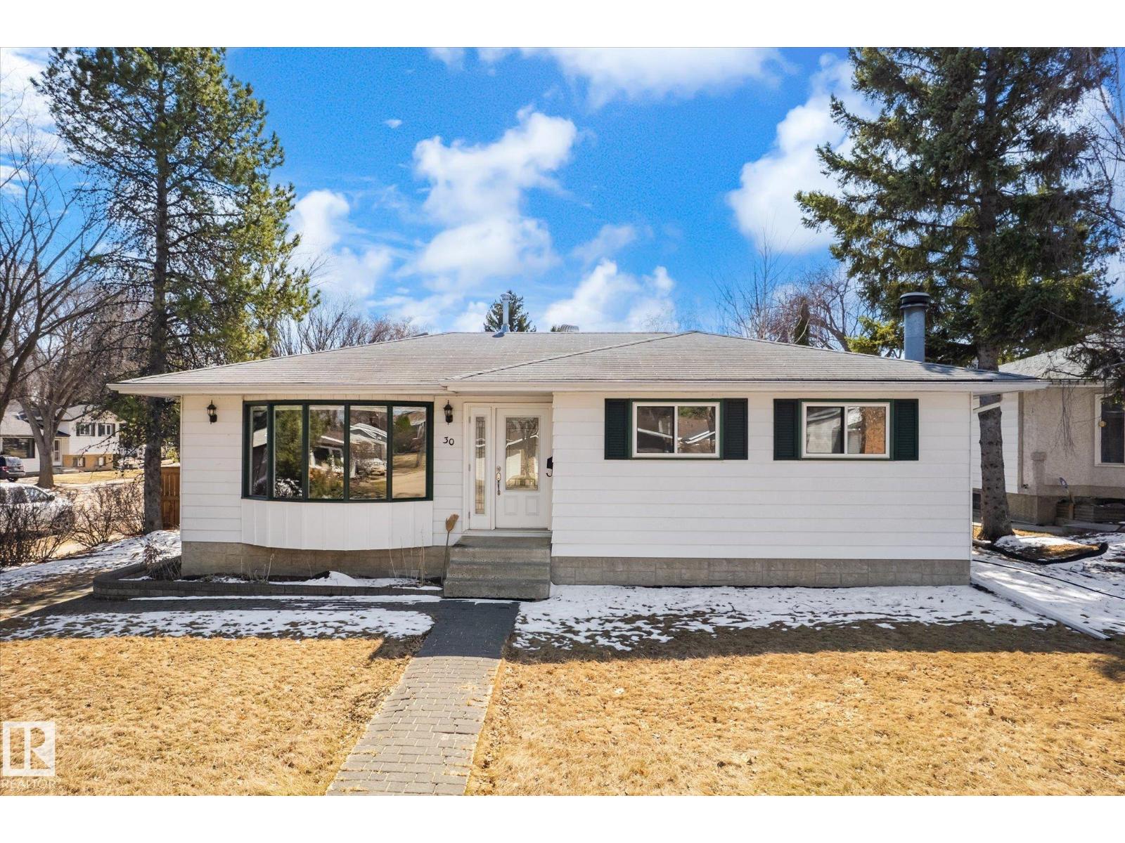 30 FARMSTEAD AV, St. Albert