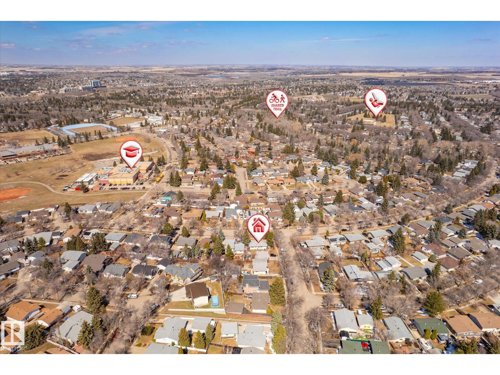 30 FARMSTEAD AV, St. Albert