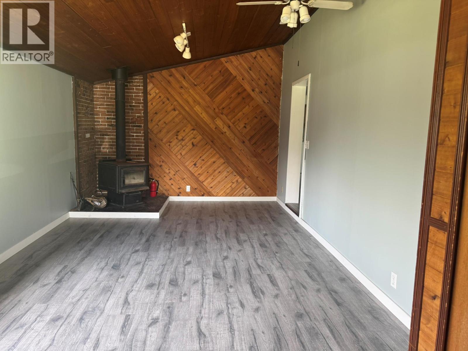 5677 Brentwood Road - 57