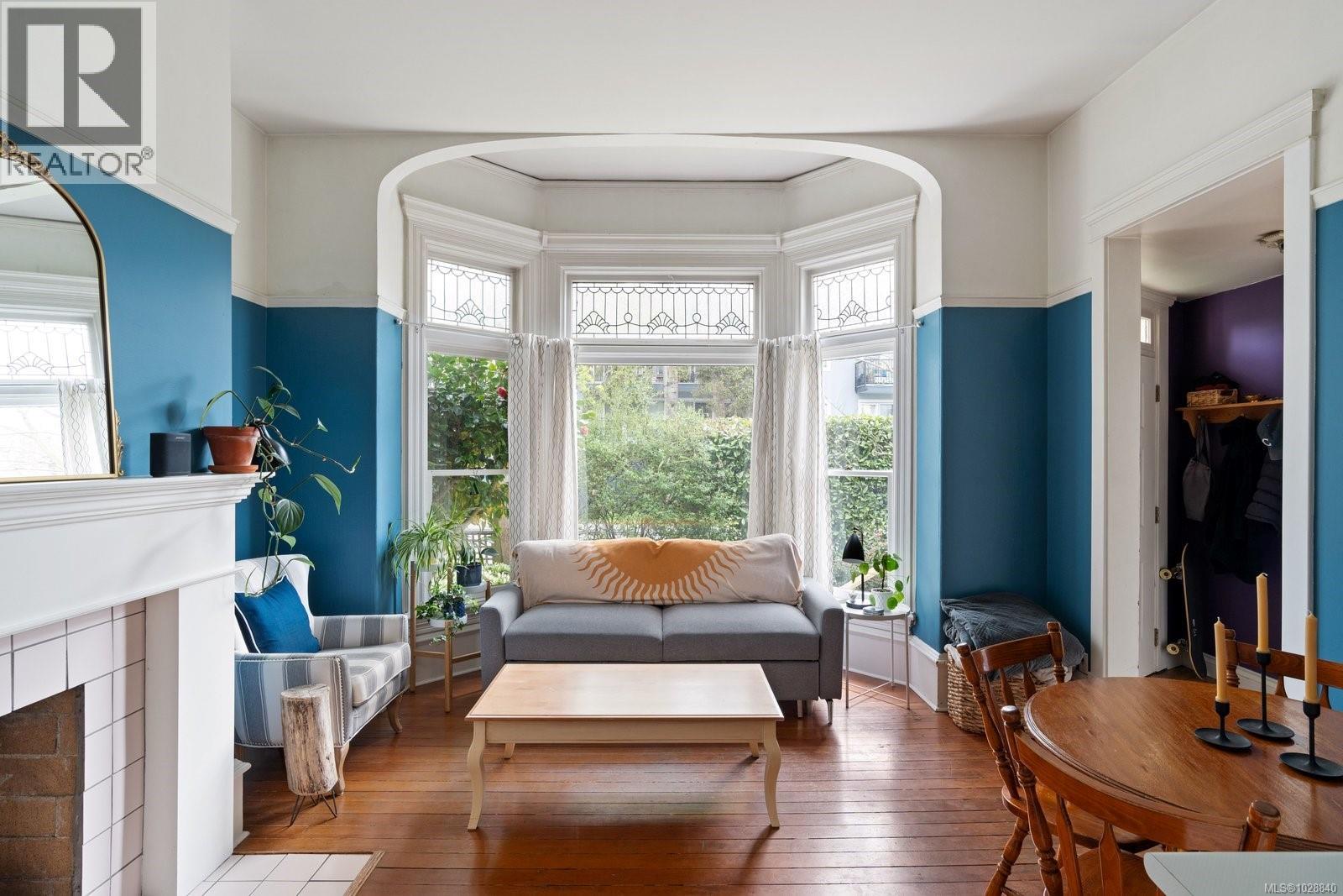  1270 Yates Street, Victoria