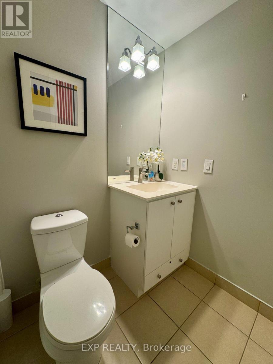 #917 25 COLE STREET - 9
