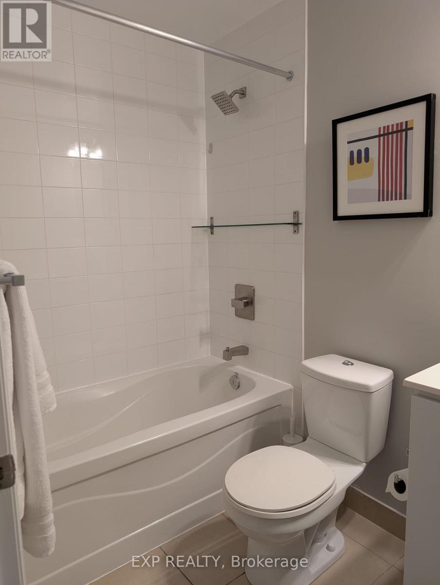 #917 25 COLE STREET - 8