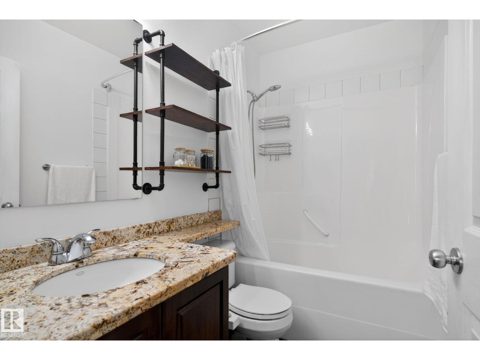 #105 10033 116 ST NW NW, Edmonton