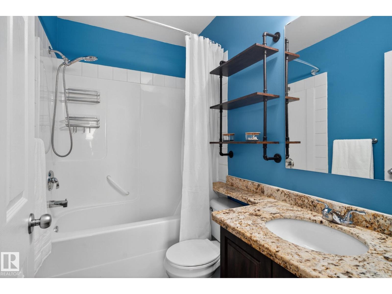 #105 10033 116 ST NW NW, Edmonton