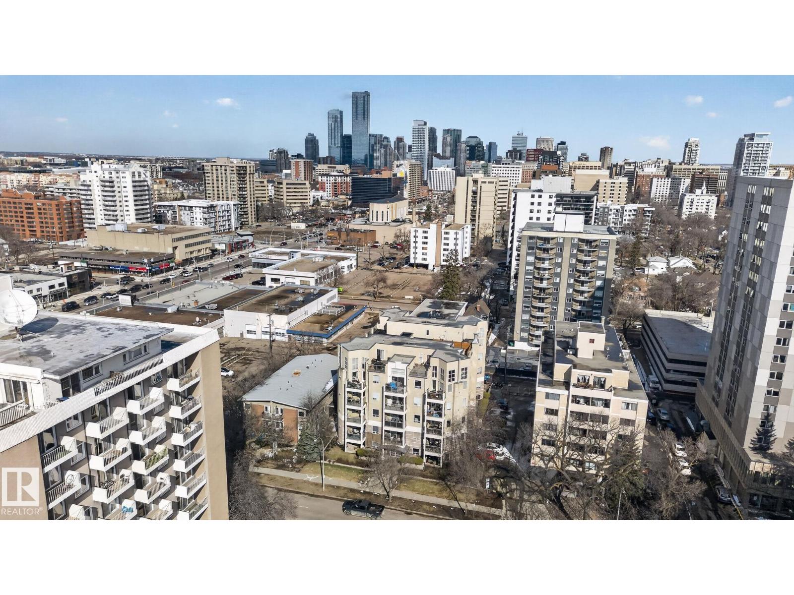 #105 10033 116 ST NW NW, Edmonton