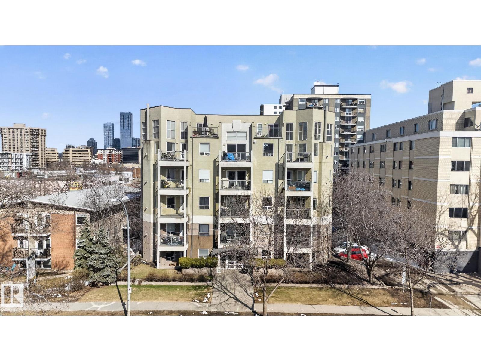 #105 10033 116 ST NW NW, Edmonton