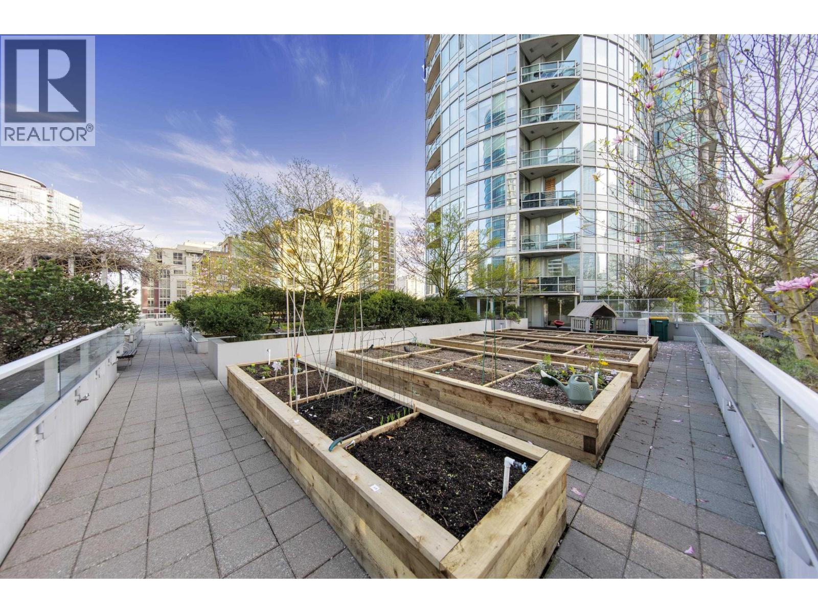 2305 833 HOMER STREET, Vancouver