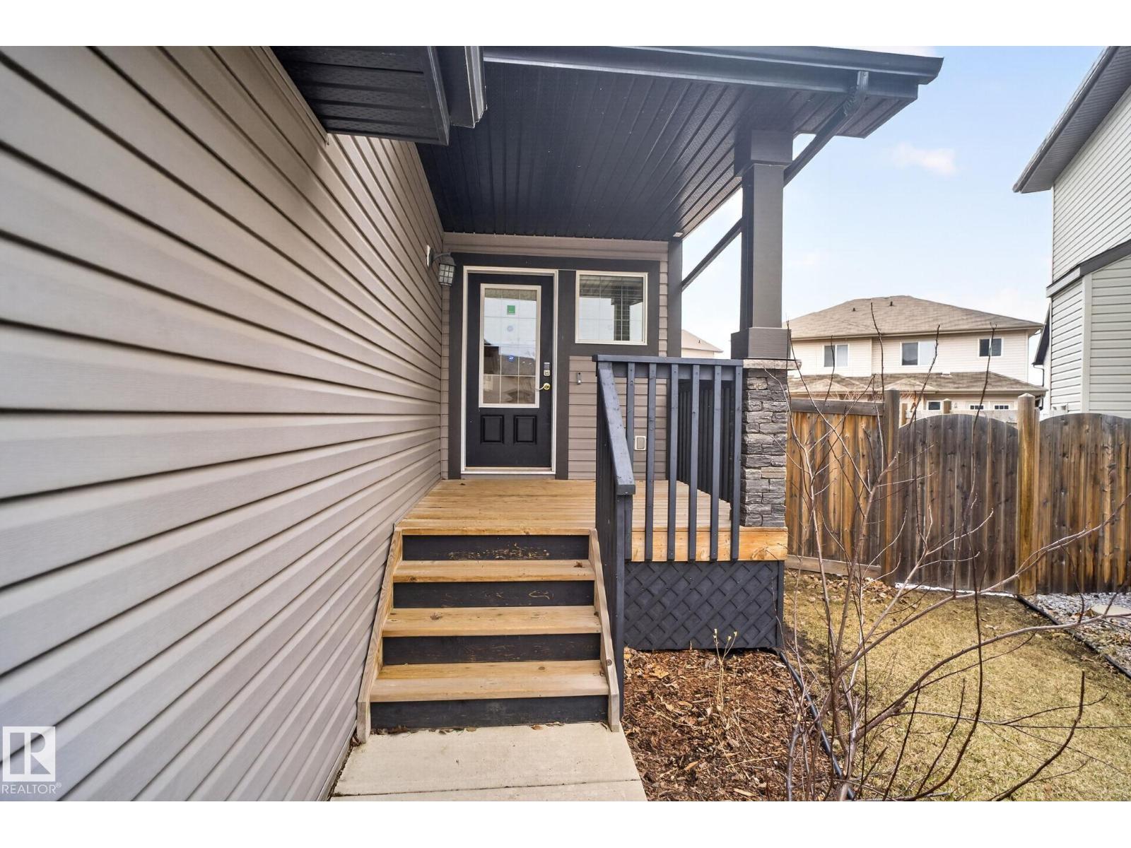 11732 18 AV SW, Edmonton