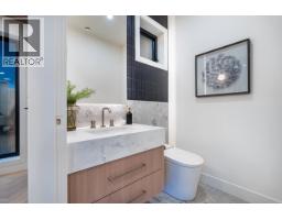 2 3345 W 13th Avenue, Vancouver, BC V6R2R8 Photo 13
