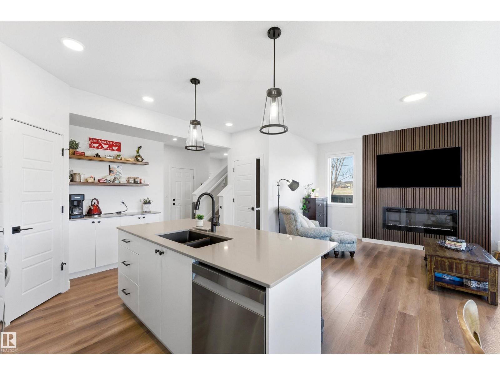 364 GENESIS VI, Stony Plain