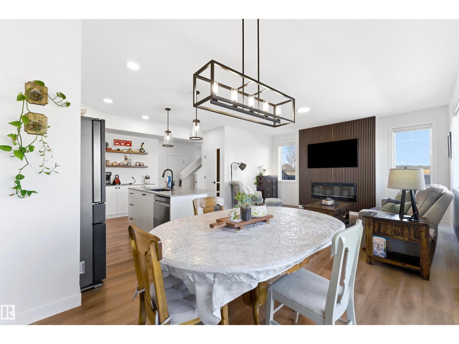 364 GENESIS VI, Stony Plain