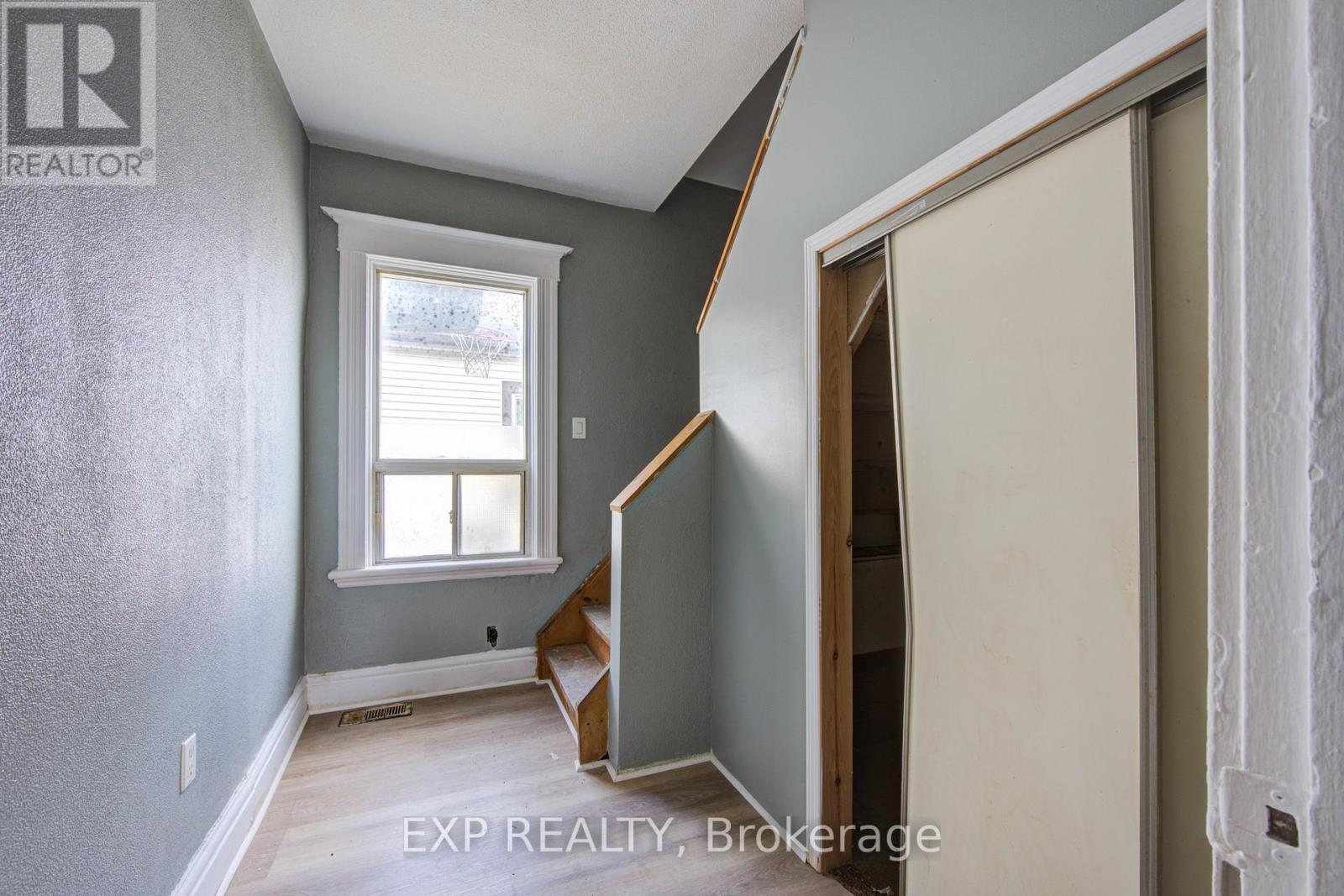 1 RATHGAR STREET - 11
