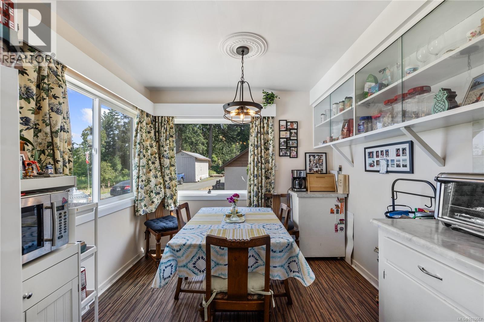 6249/6259 Island Hwy S - 91