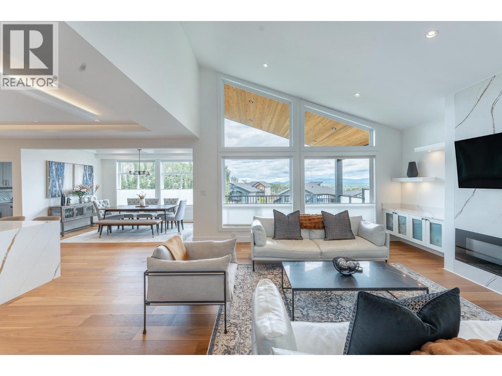 2450 GRAFTON PLACE - 14