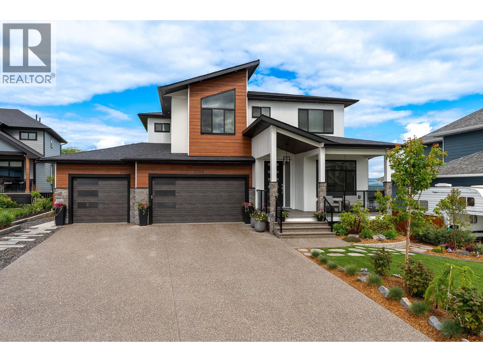Dining room of 2450 GRAFTON PLACE · Prince George, BC