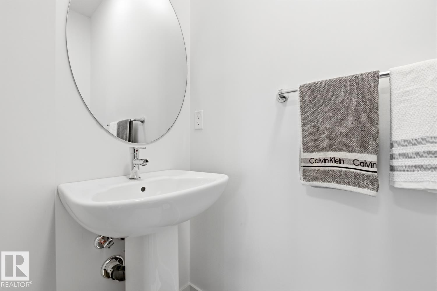 #19 5122 213A ST NW, Edmonton