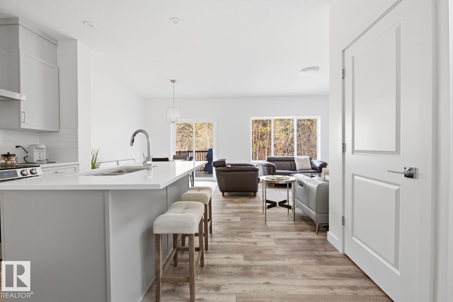 #19 5122 213A ST NW, Edmonton