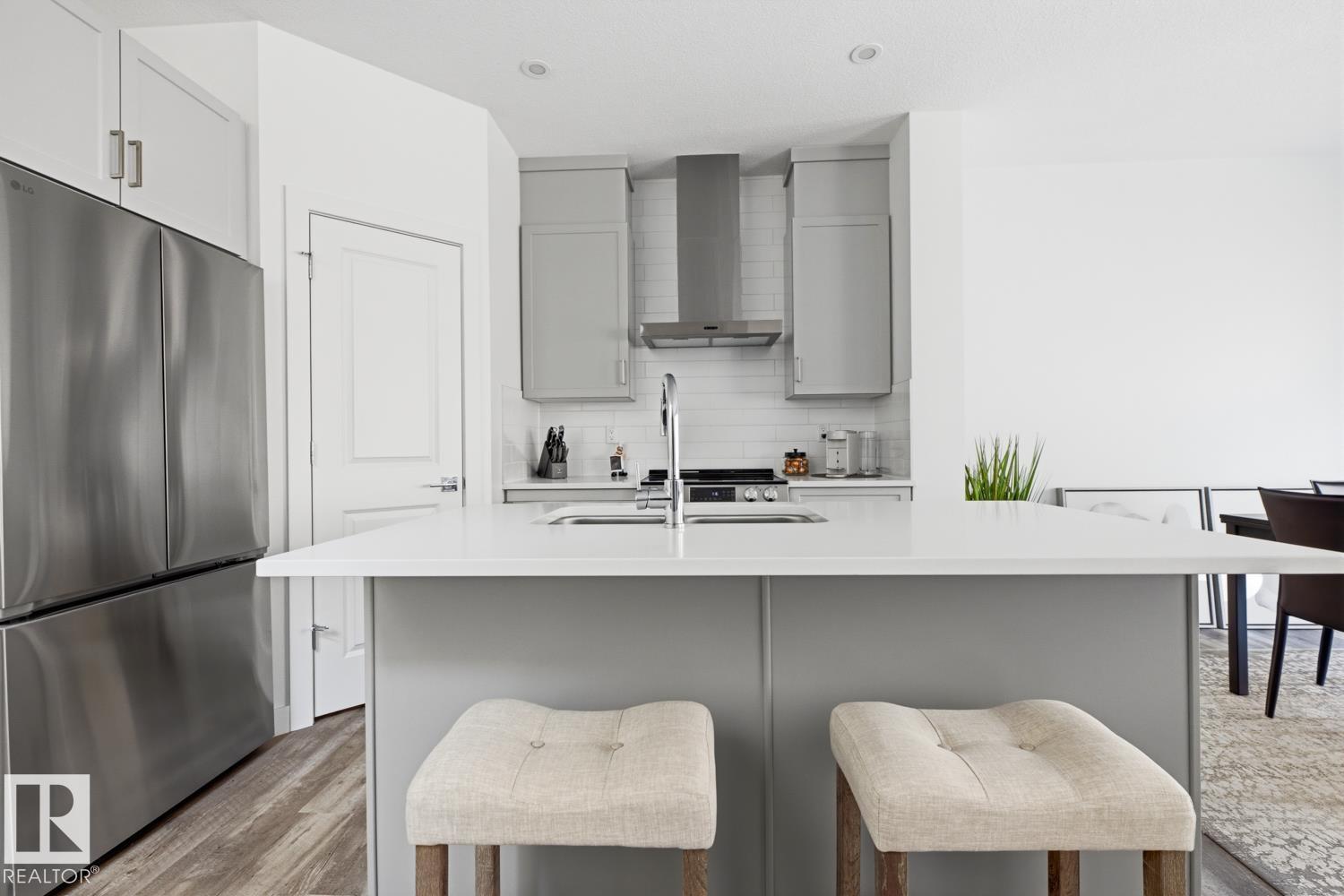 #19 5122 213A ST NW, Edmonton