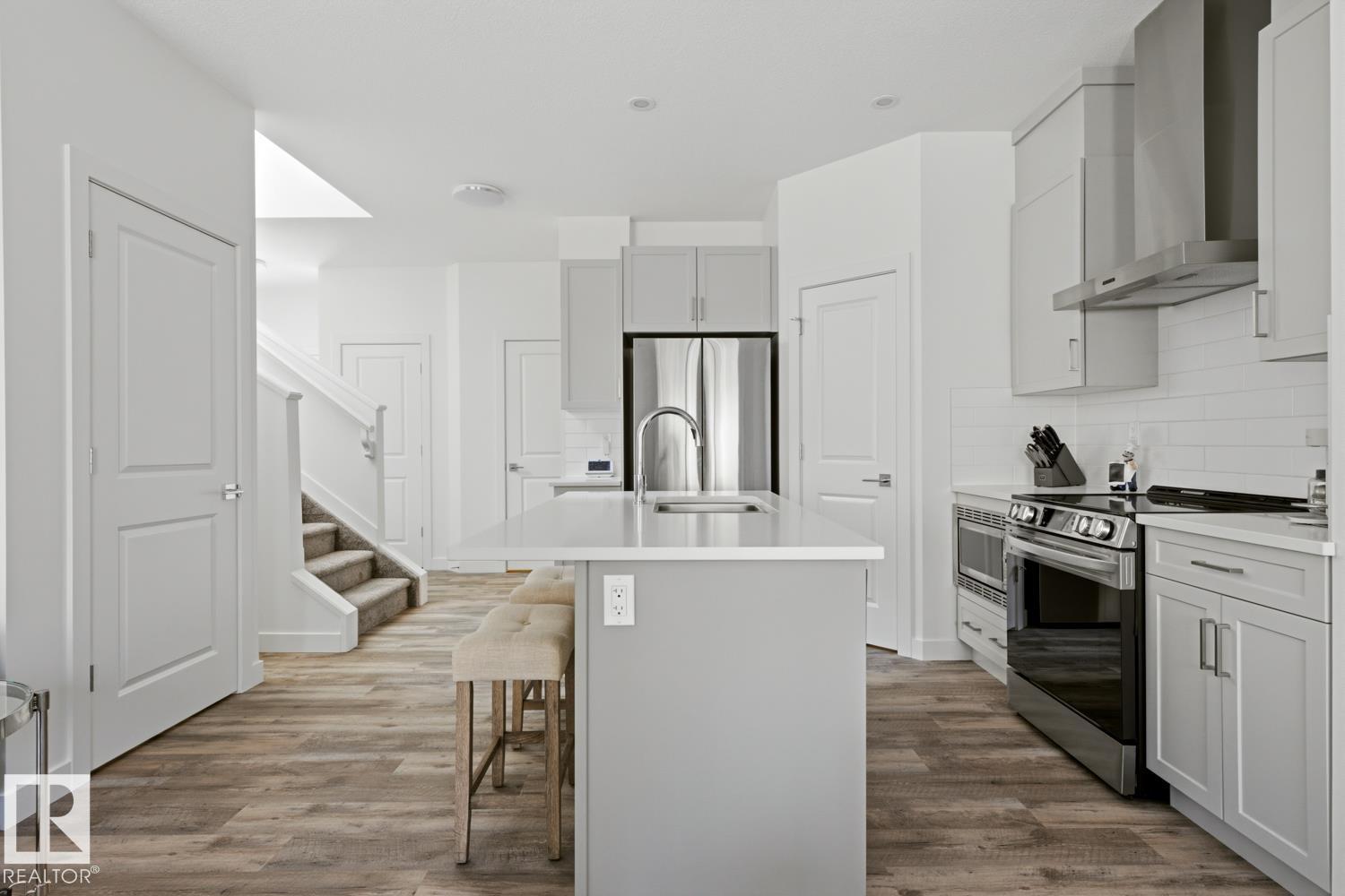 #19 5122 213A ST NW, Edmonton