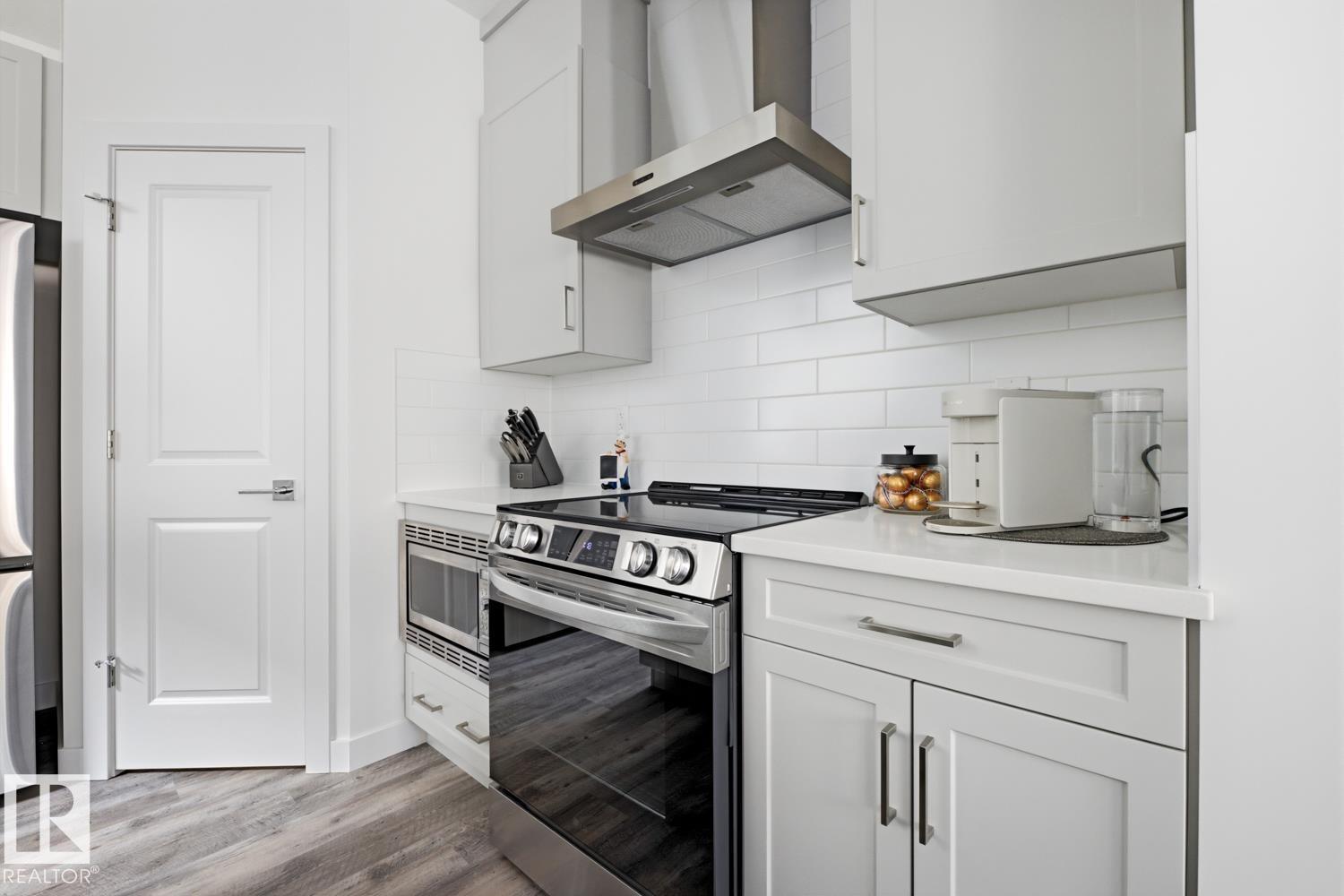 #19 5122 213A ST NW, Edmonton