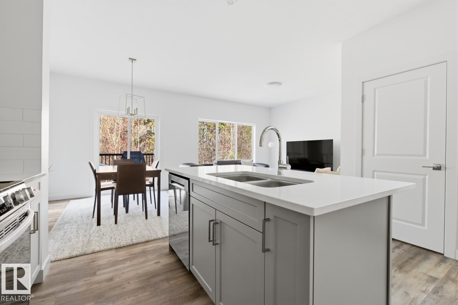 #19 5122 213A ST NW, Edmonton