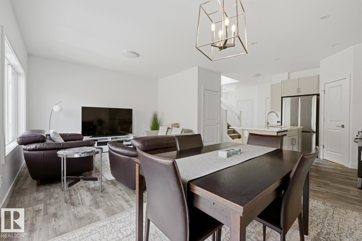 #19 5122 213A ST NW, Edmonton