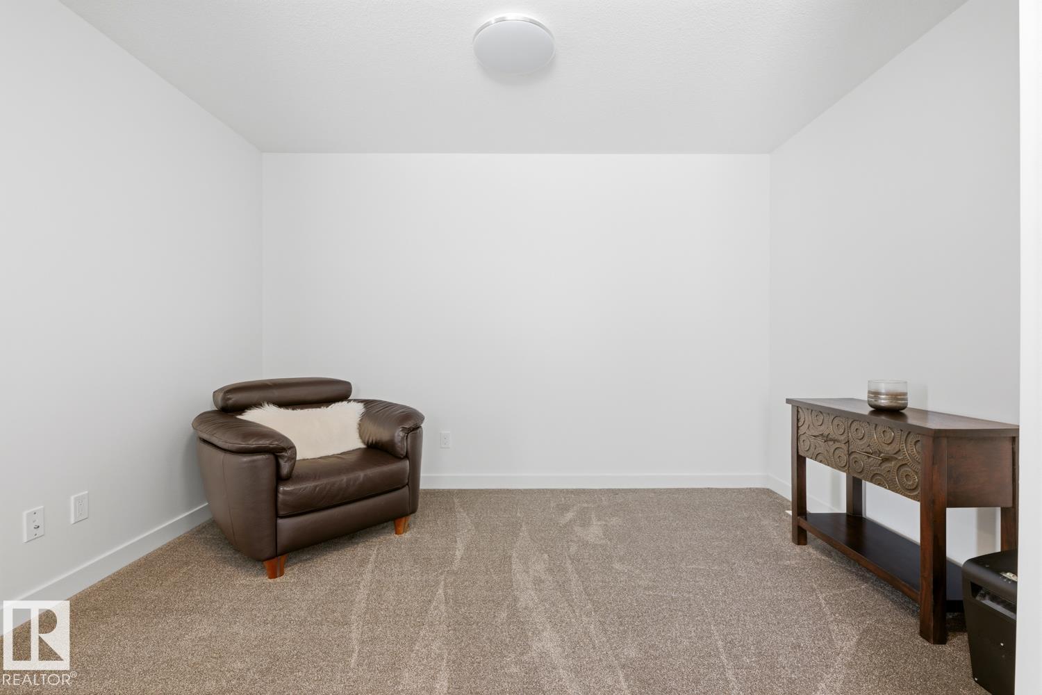 #19 5122 213A ST NW, Edmonton