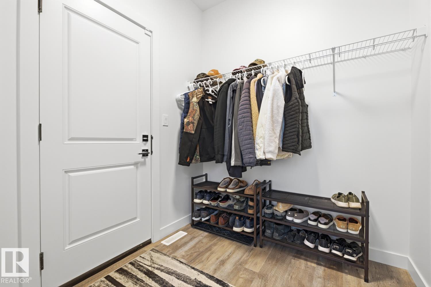 #19 5122 213A ST NW, Edmonton