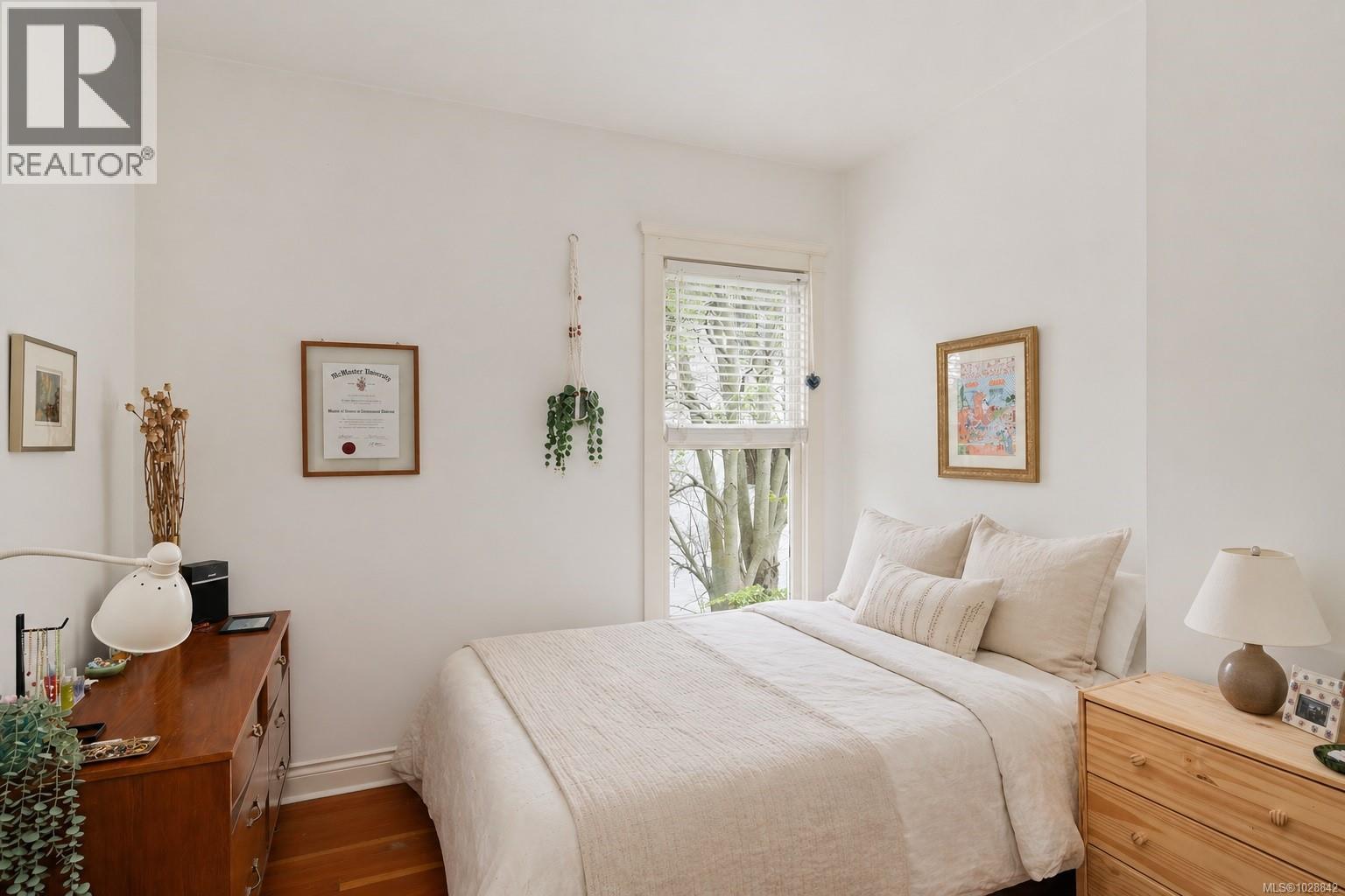  1270 Yates Street, Victoria