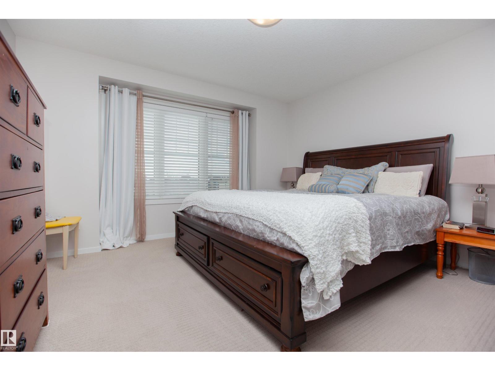 2902 MAPLE WY NW, Edmonton