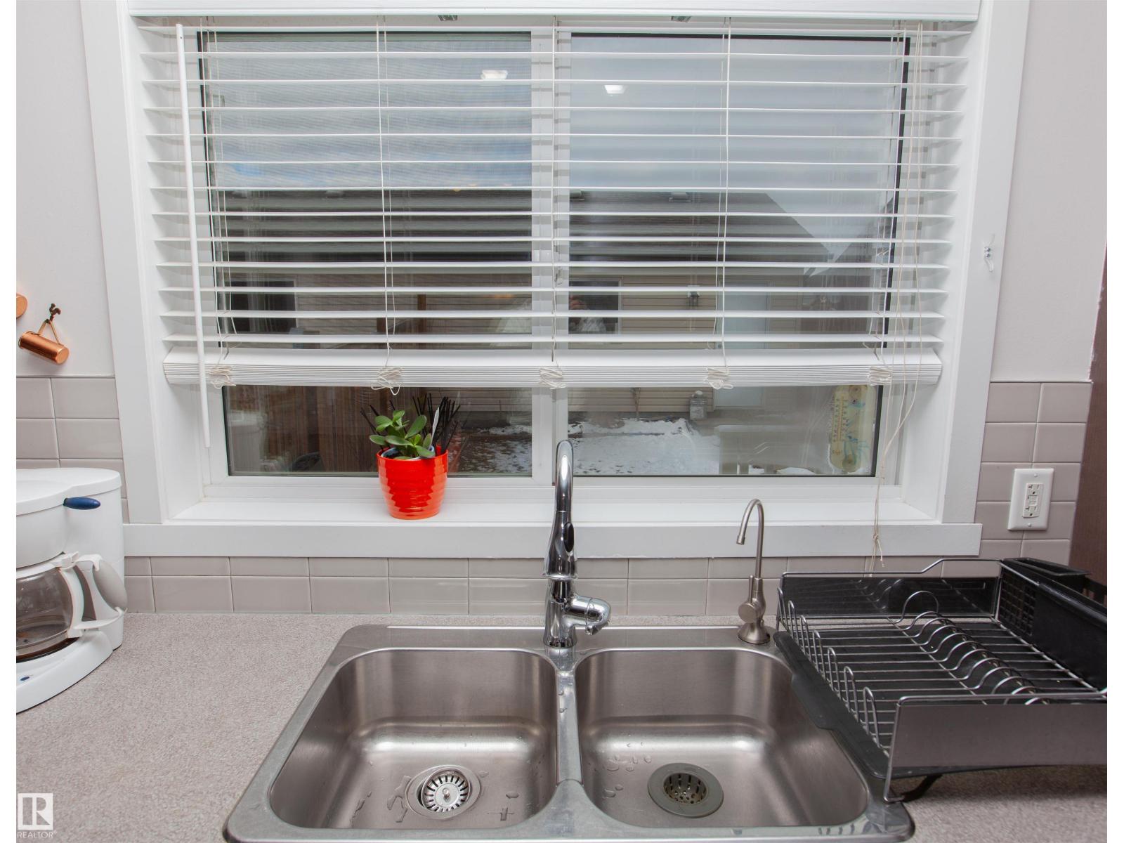 2902 MAPLE WY NW, Edmonton