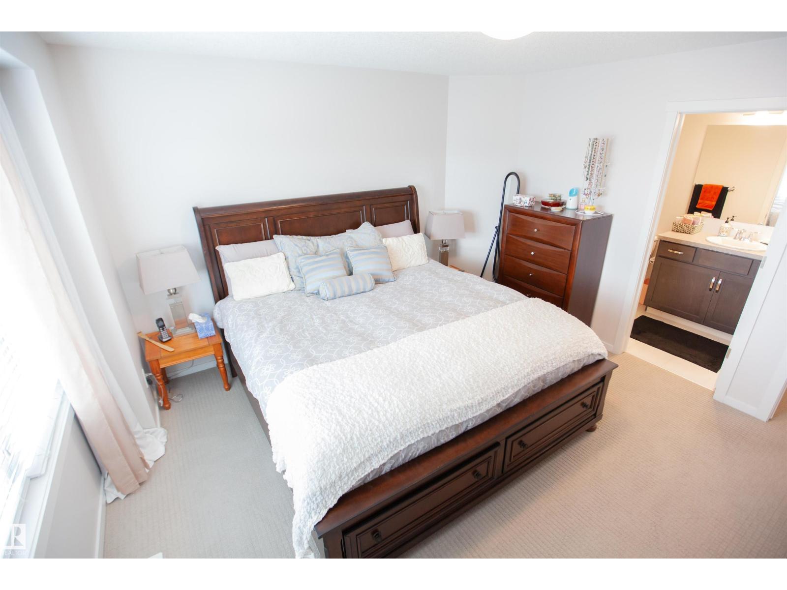 2902 MAPLE WY NW, Edmonton
