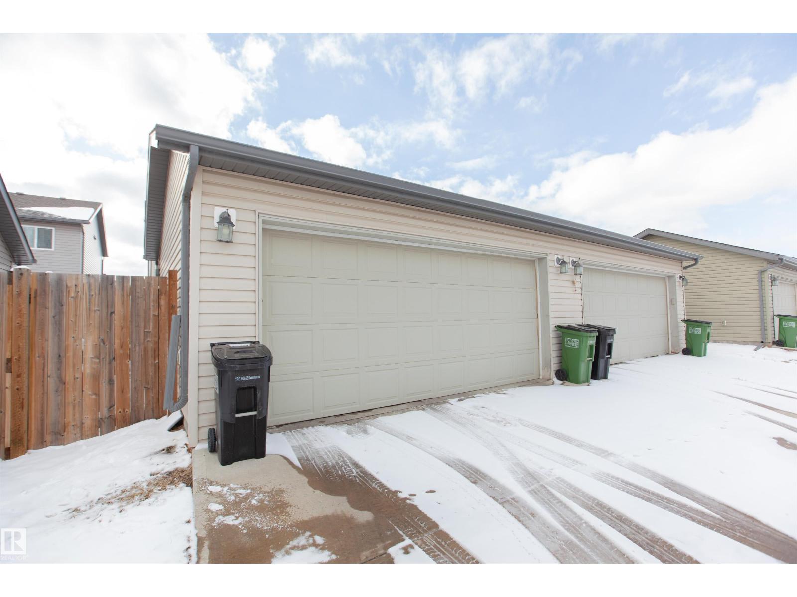 2902 MAPLE WY NW, Edmonton