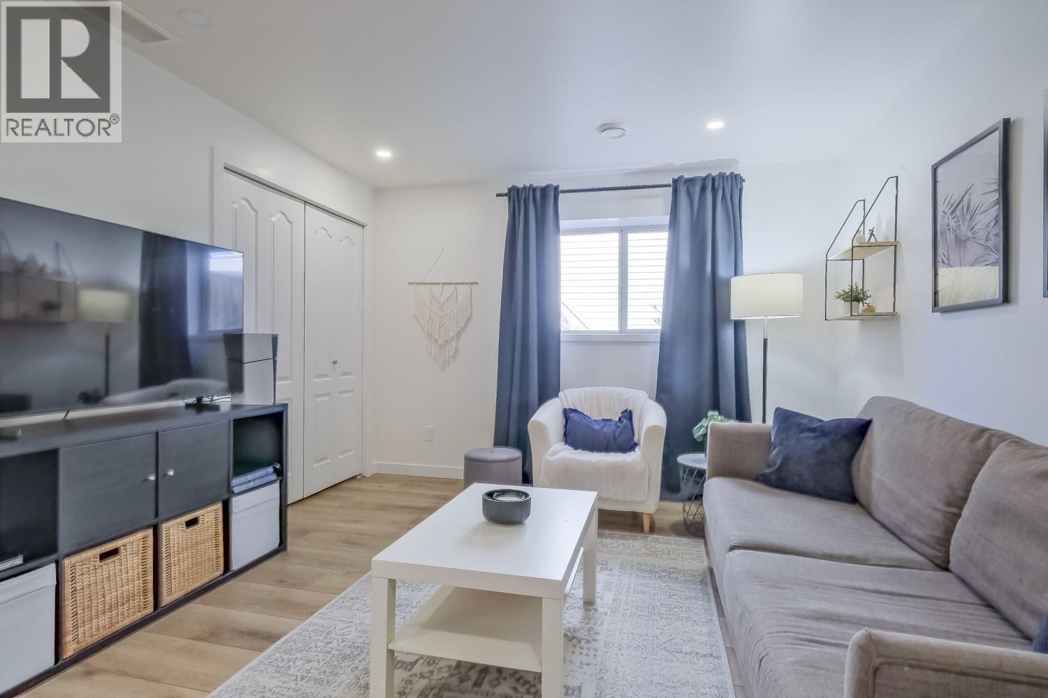  1509 Feedham Avenue, Kelowna