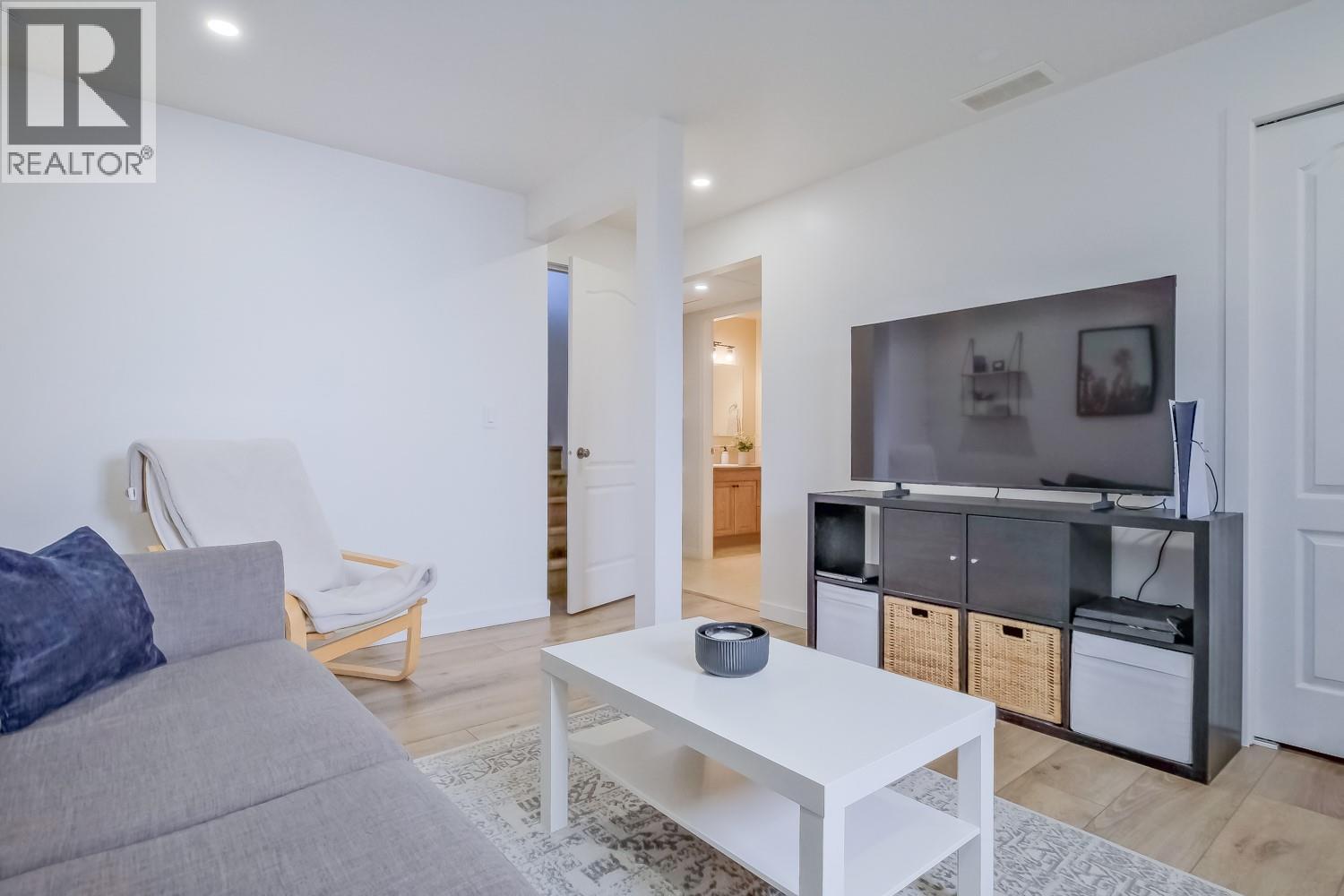  1509 Feedham Avenue, Kelowna