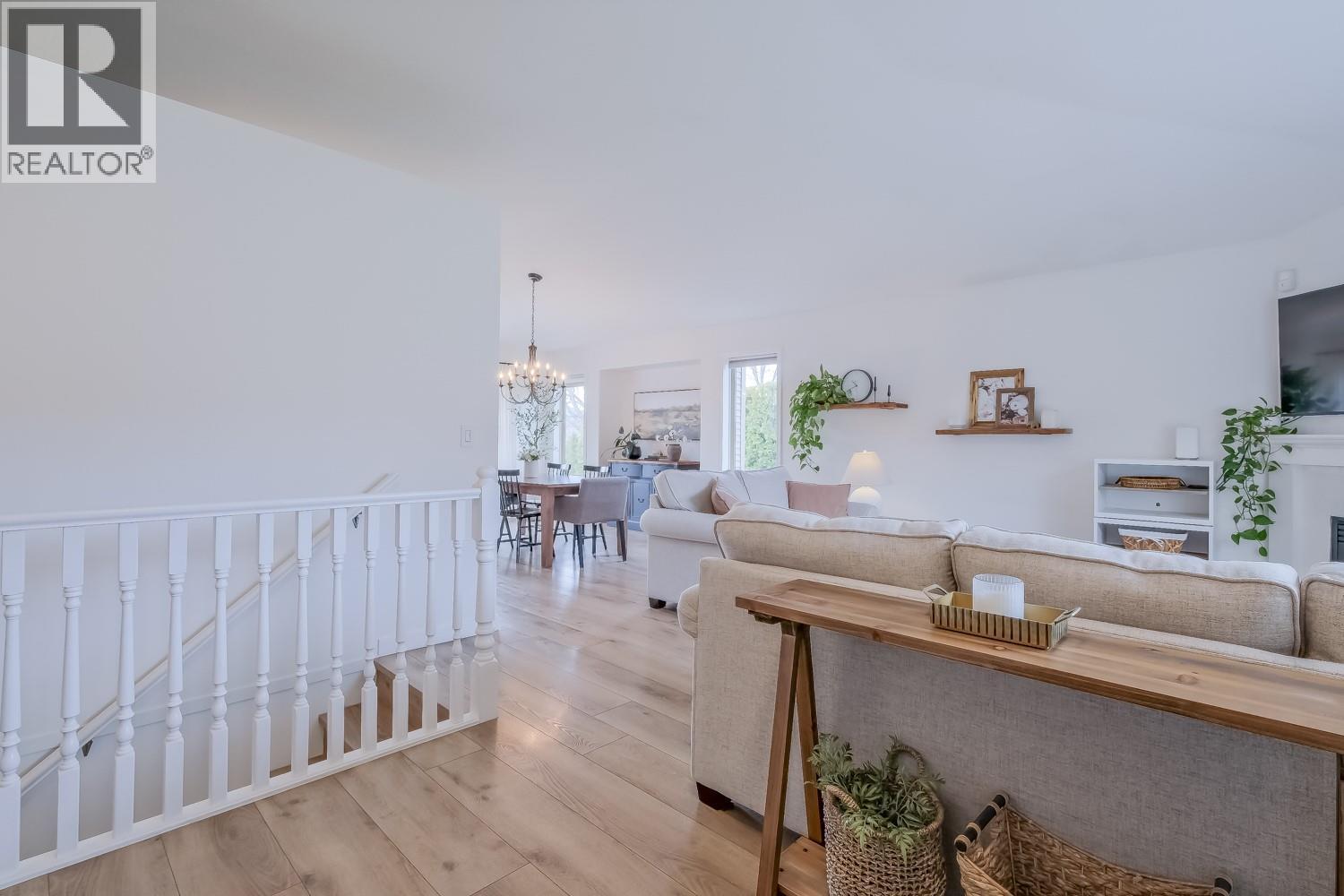  1509 Feedham Avenue, Kelowna