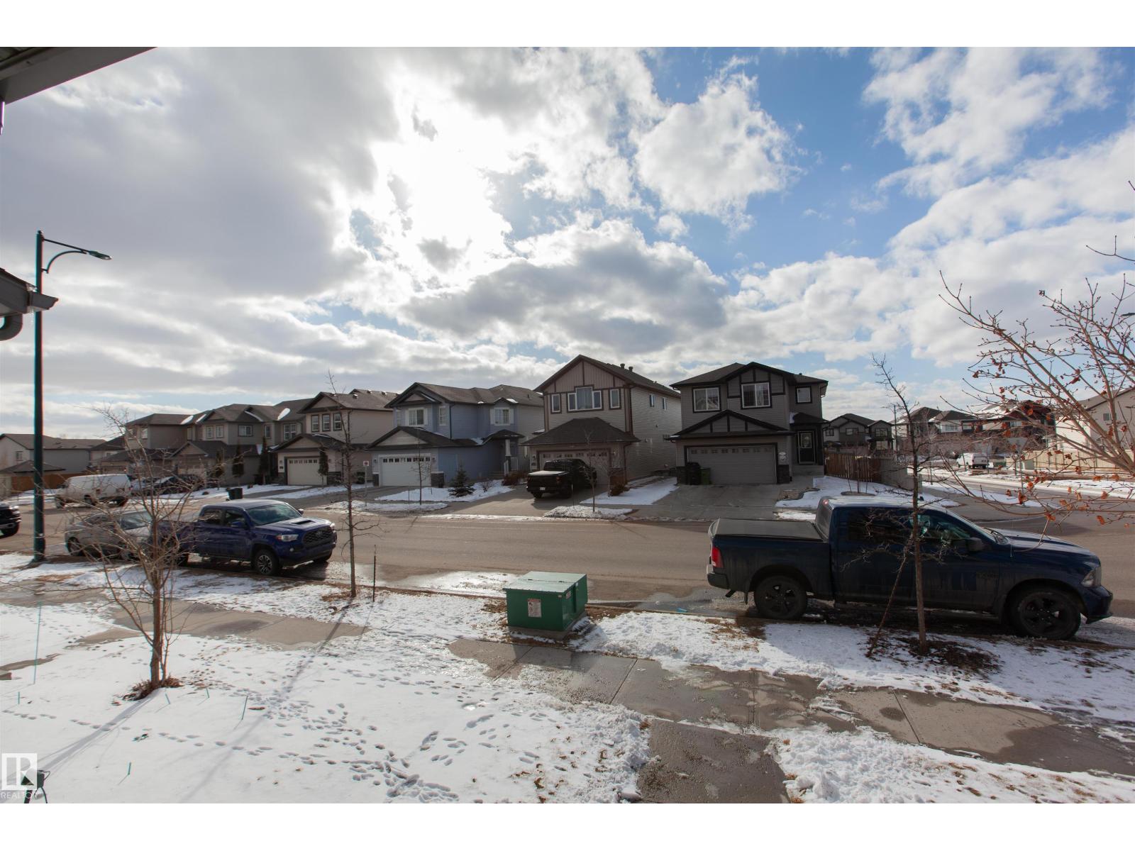 2902 MAPLE WY NW, Edmonton