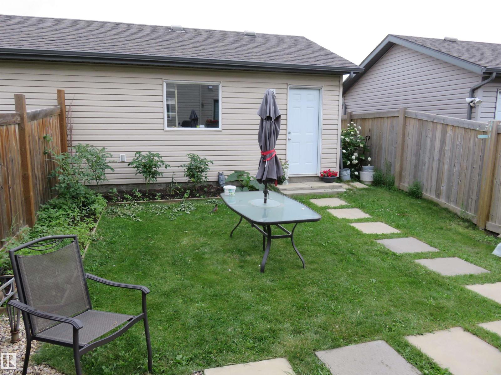 2902 MAPLE WY NW, Edmonton